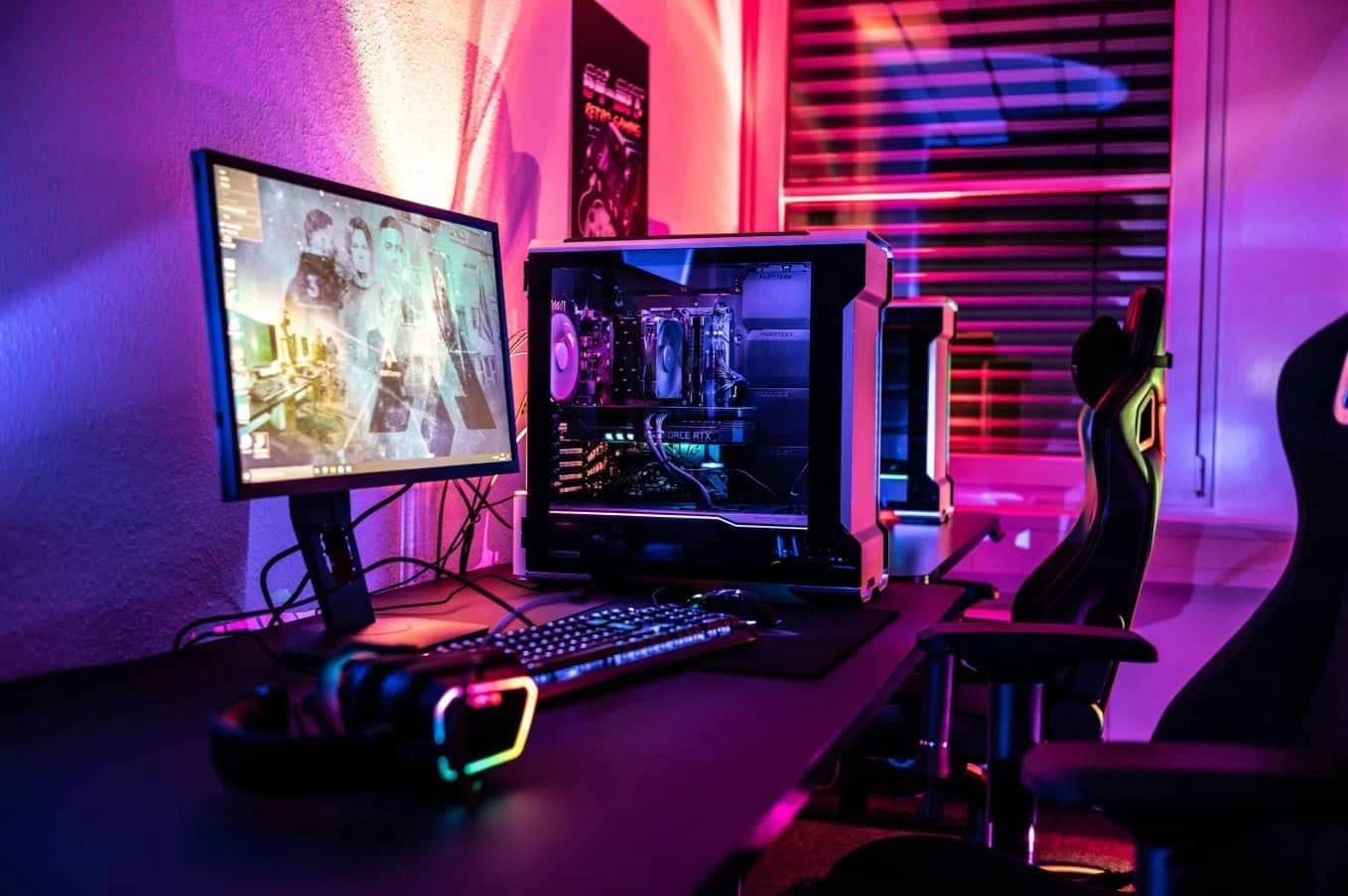 Online gaming for entertainment